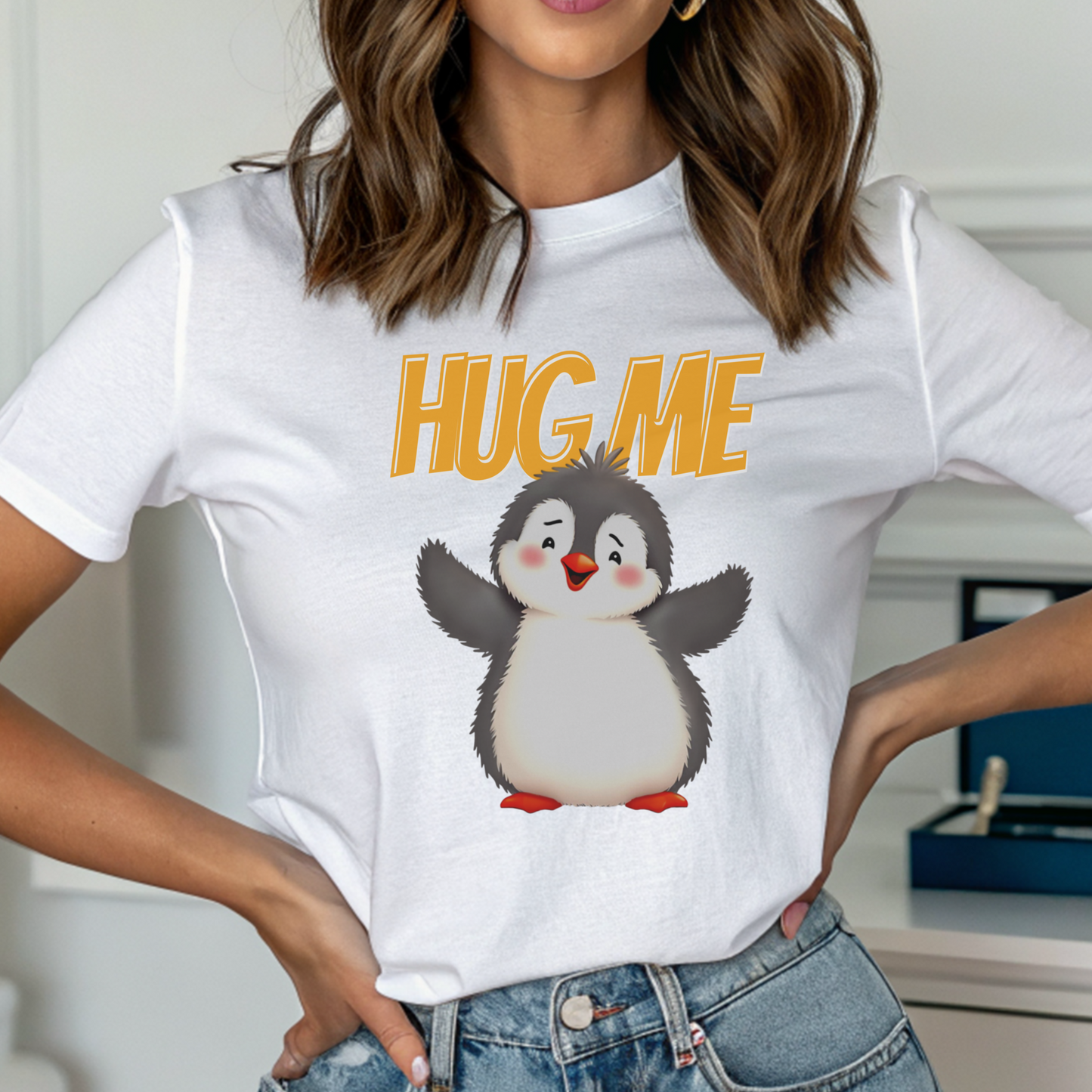 Hug Me – Unisex T-shirt