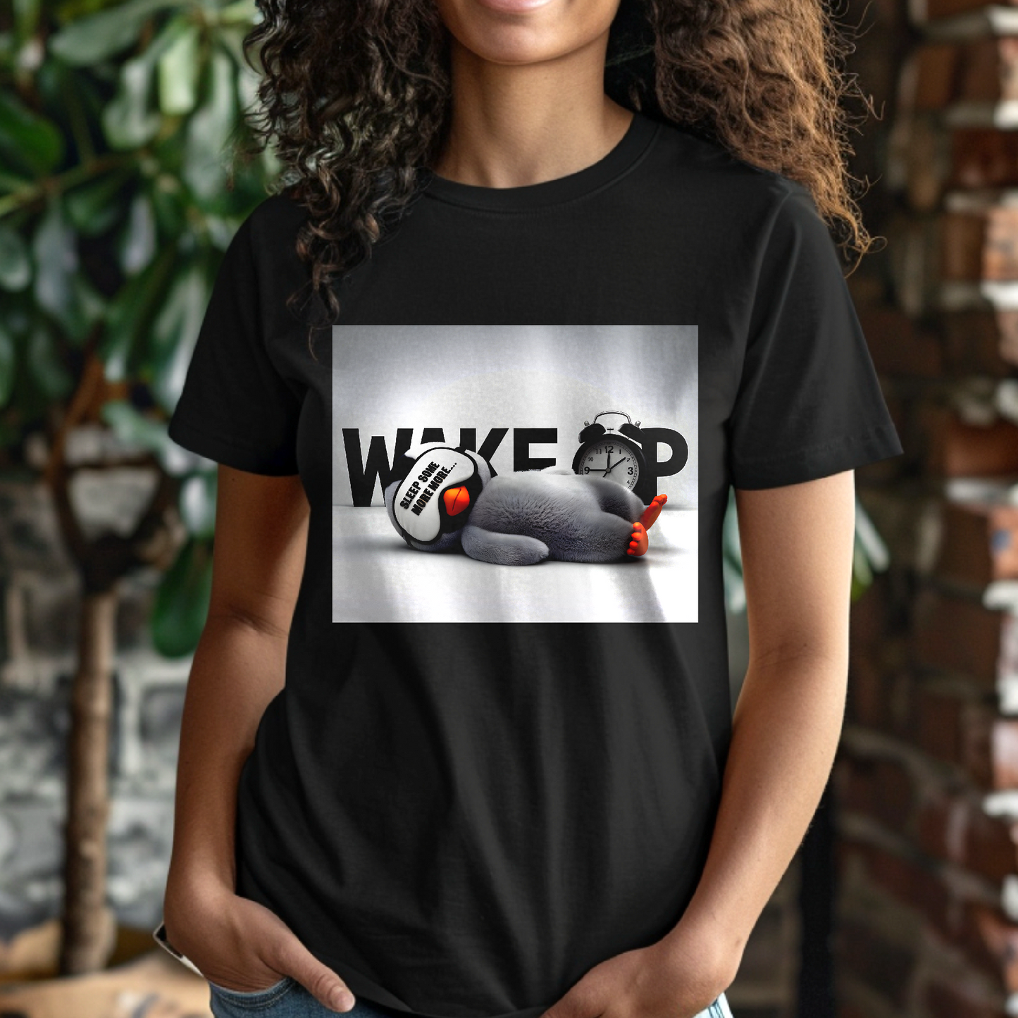 WAKE UP – Sleepy Penguin Classic – Unisex T-shirt