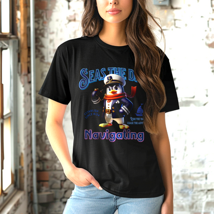 Captain Penguin Navigating – Unisex T-shirt
